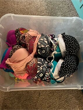 34C/32D/36B Victorias Secret Bikini Tops - Sister Sizes Bundle
